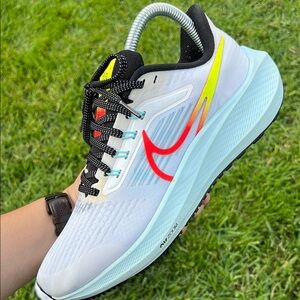 Nike Air Zoom
Pegasus 39